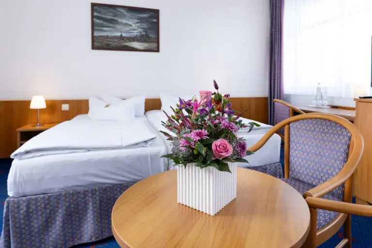 dresden doppelzimmer wasserbett